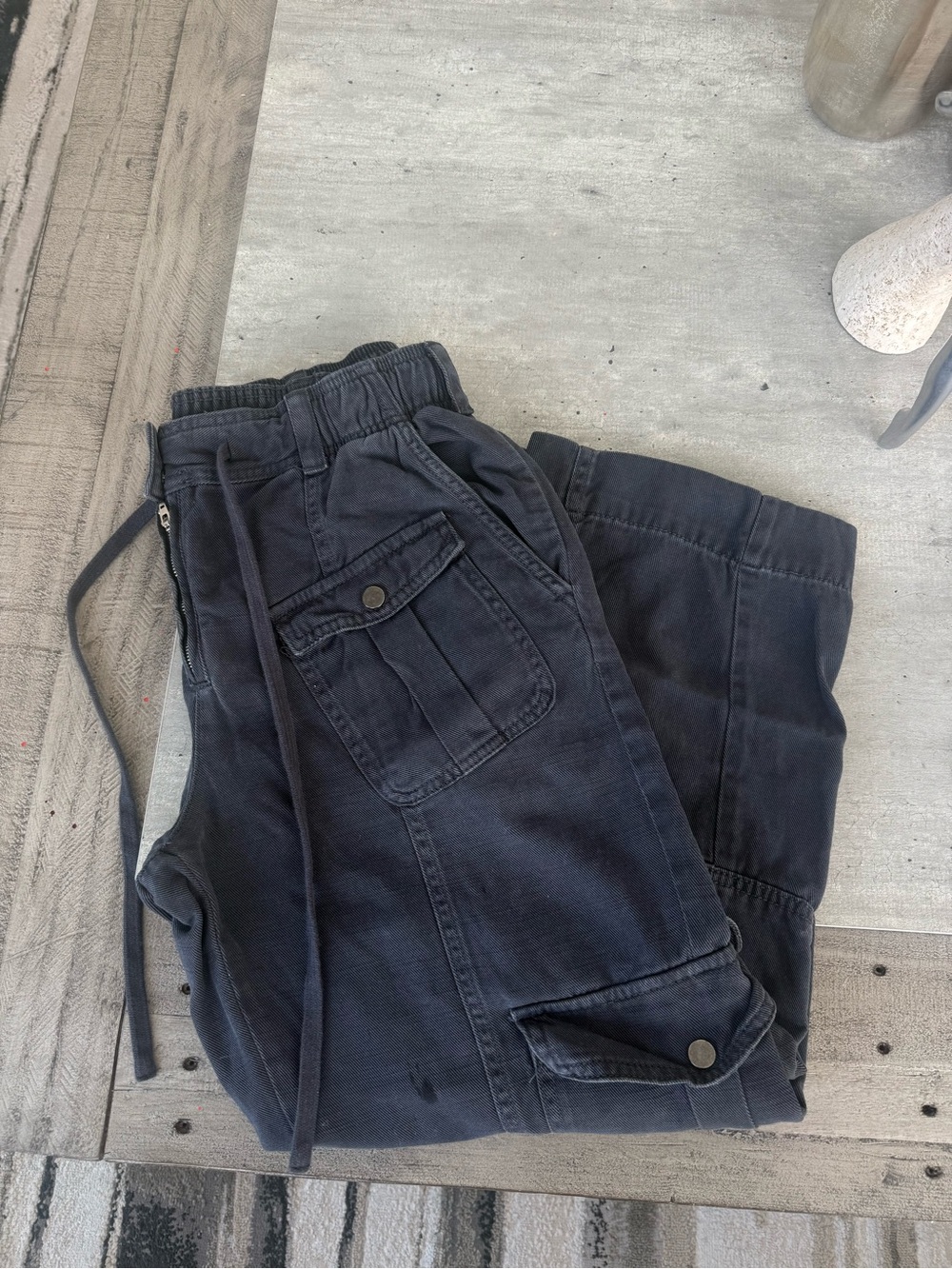 Black Cargo Jogger Pants - Casual Utility Style
